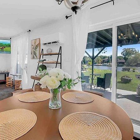 2 Bedroom Getaway On The River/Close To Marina Belle River Buitenkant foto